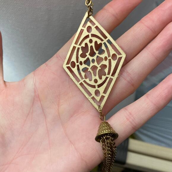 Vintage Gold Tone Pendant Tassel Necklace 22" Double Clasp Costume Jewelry Chain - Picture 6 of 8